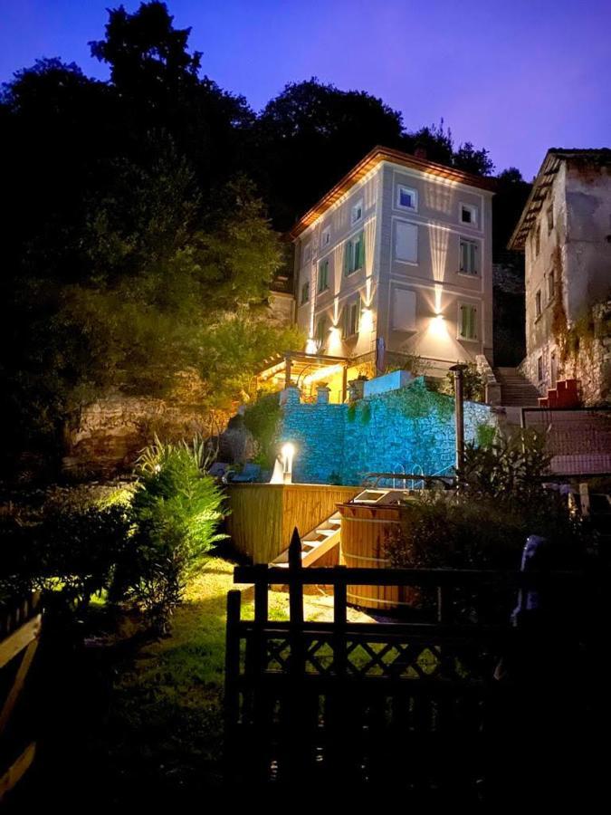 La Casa Sulla Collina Del Castello Villa Breno Eksteriør billede