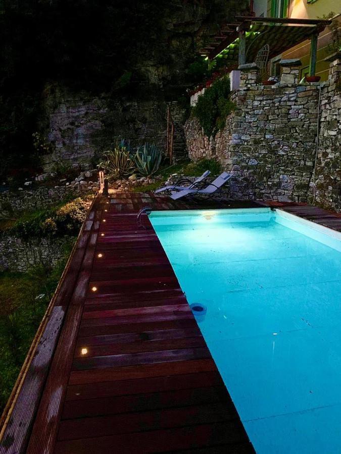 La Casa Sulla Collina Del Castello Villa Breno Eksteriør billede