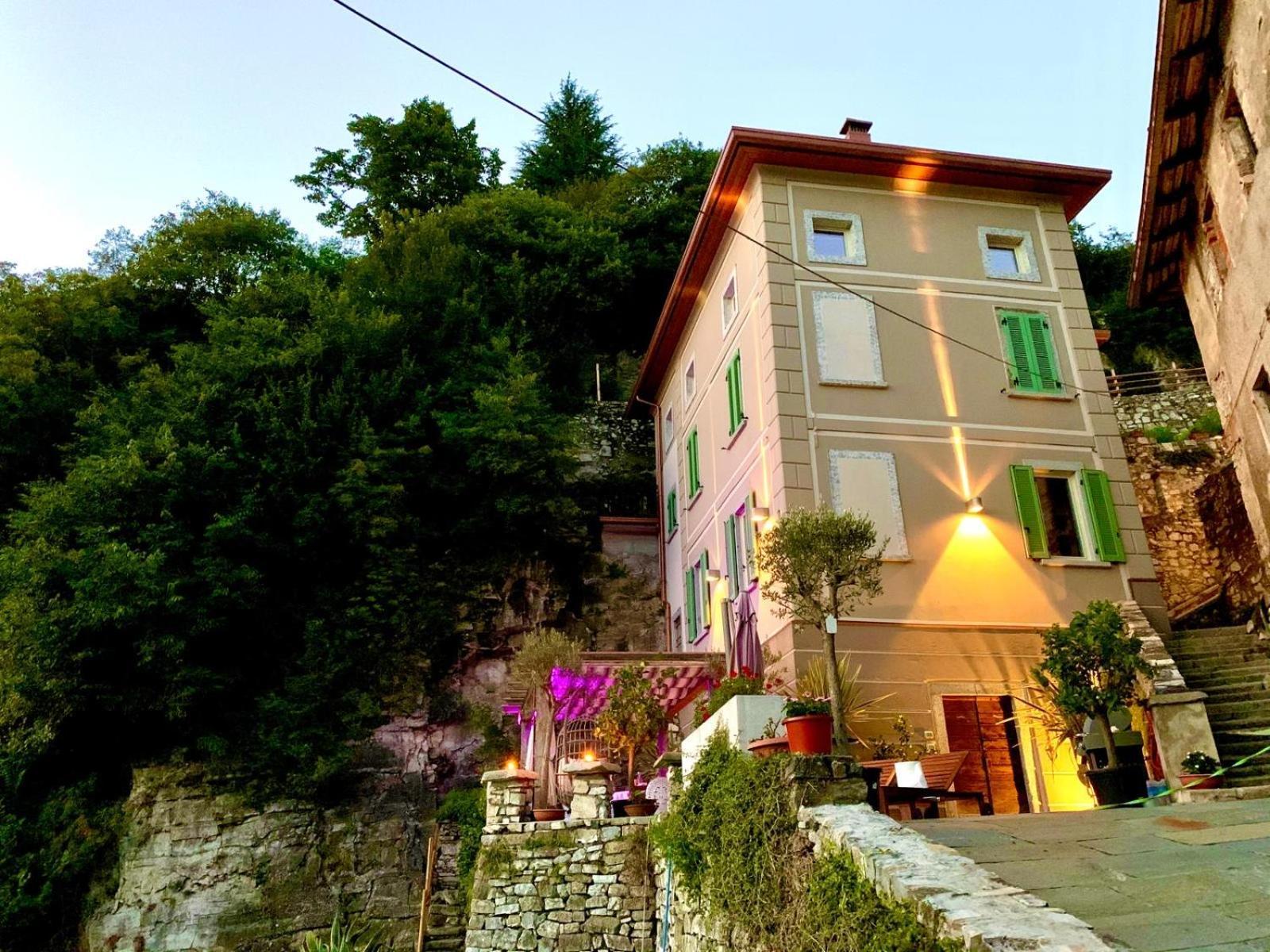 La Casa Sulla Collina Del Castello Villa Breno Eksteriør billede